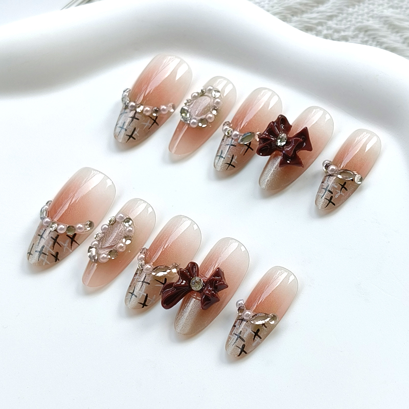 10 قطع أظافر صناعية قابلة للار - مراجعة Nail Art Elegan وسعره