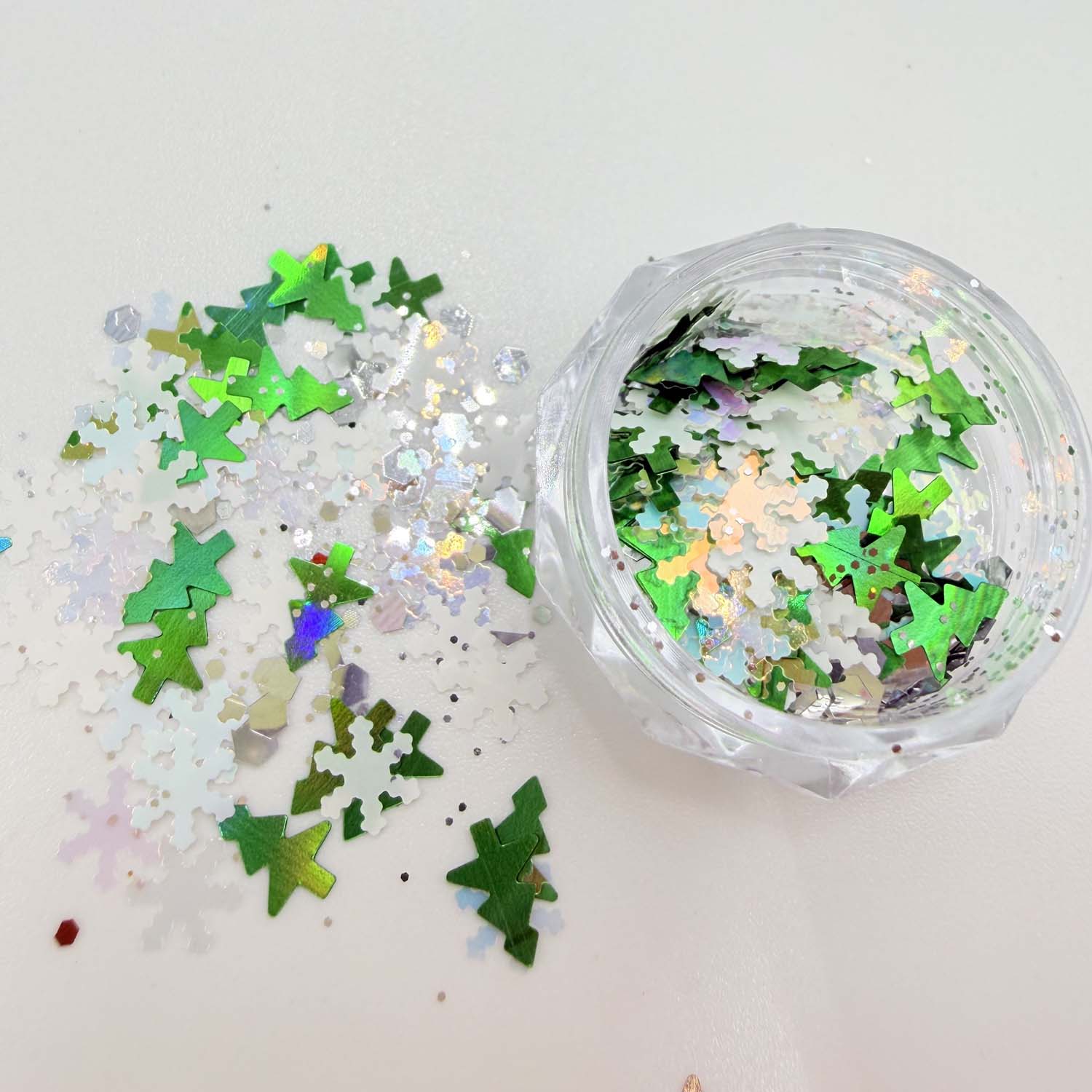 زينة أظافر عيد الميلاد بلمعة ب - مراجعة Nail Art Xmas Tree وسعره