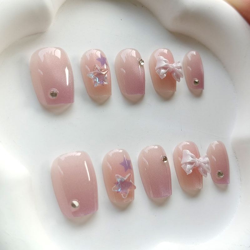 10 قطع من أظافر صناعية للفتيات - مراجعة Nail Art Xs وسعره