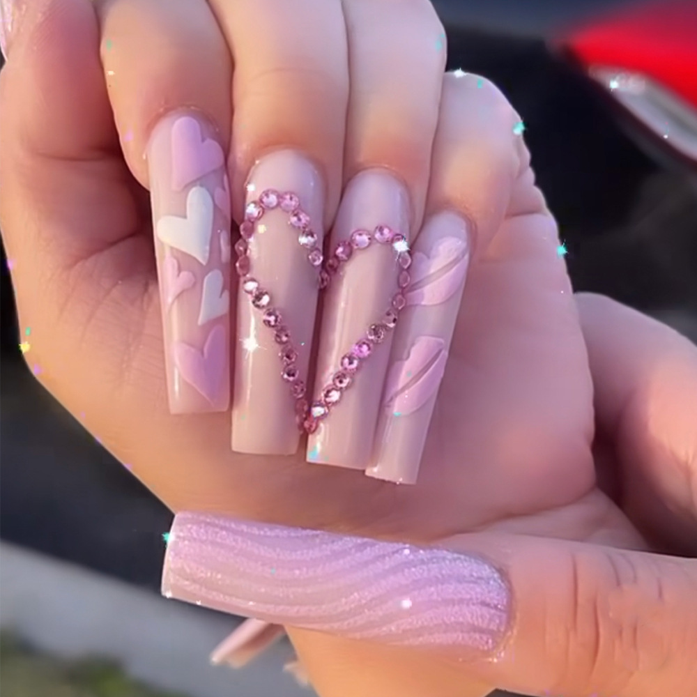 أظافر صناعية متوسطة الطول بتصم - مراجعة Nail Art Wedding وسعره